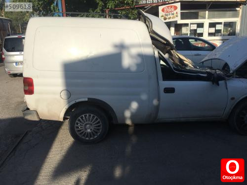 ÇIKMA OPEL COMBO SAĞ ÖN KAPI 