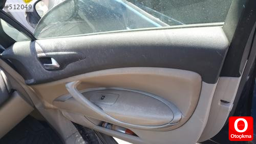 Citroen C5 sağ ön kapı döşemesi orjinal çıkma