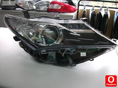 TOYOTA ÖN SAĞ FAR