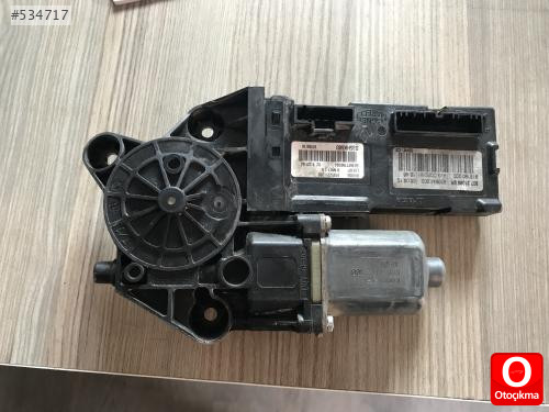 Renault Fluence çıkma sol ön kapı cam motoru 