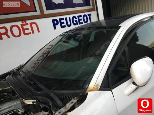 CİTROEN  C5   2012   MODEL  ÇIKMA    ÖN  CAM 