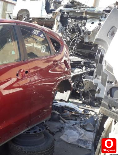 2017 MODEL HONDA CRV ÇIKMA SAĞ ARKA KAPI.