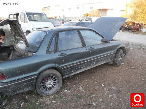 MİTSUBİSHİ GALANT ARKA ÇAMURLUK 1990 MODEL 