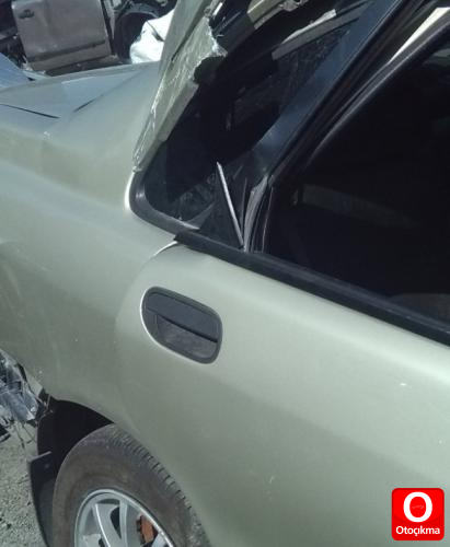 2001 MODEL VOLVO S40 KOMPLE SAĞ ARKA KAPI KOLU.