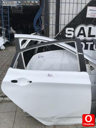 Hyundai blue çıkma sağ arka kapı 