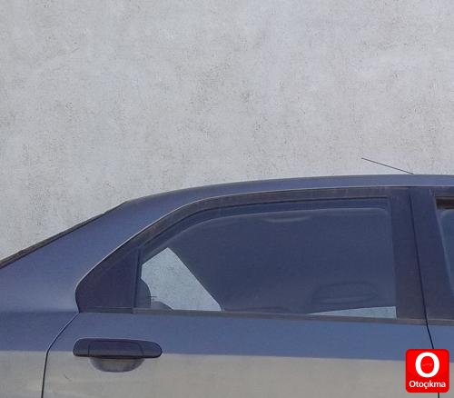 2006 MODEL HONDA CİTY KOMPLE SAĞ ARKA KAPI CAMI.