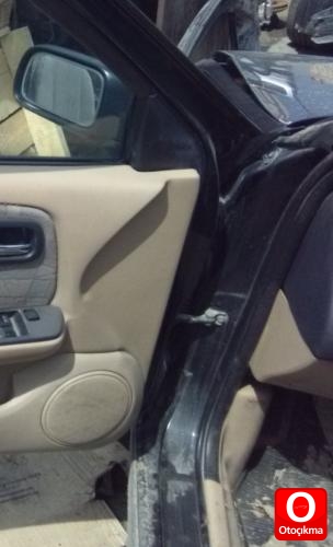 2000 MODEL NİSSAN PRİMERA 1.8 HATASIZ KAPI MENTEŞESİ.