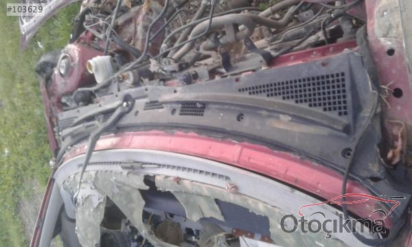 Rover 216 ön cam ızgarası
