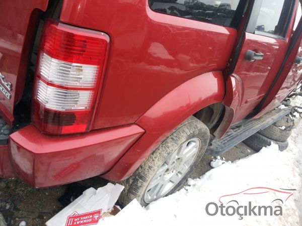 DODGE NİTRO 4X4 ÇIKMA ARKA ÇAMURLUK