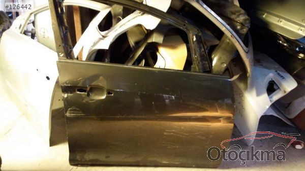 Opel astra j sağ ön kapı