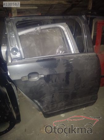 PEUGEOT 5008 SAĞ ARKA KAPI