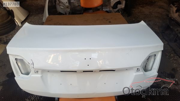 reno fluence arka bagaj kaputu
