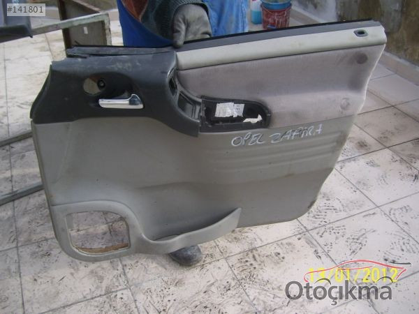 ZAFİRA SAĞ ÖN KAPI DÖŞEMESİ OPEL ÇIKMA PARÇA 