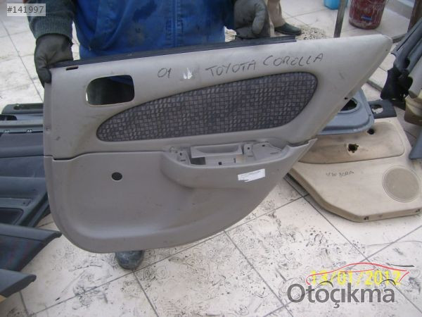 01 COROLLA SAĞ ARKA KAPI DÖŞEMESİ TOYOTA ÇIKMA PARÇA 