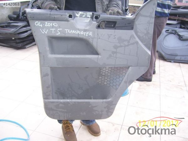 T5 TRANSPORTER SOL KAPI DÖŞEMESİ VOLKSWAGEN ÇIKMA PARÇA