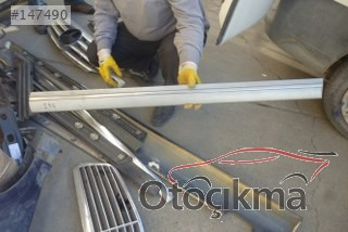210 E-CLASS SOL ÖN KAPI ÇITASI MERCEDES ÇIKMA PARÇA 