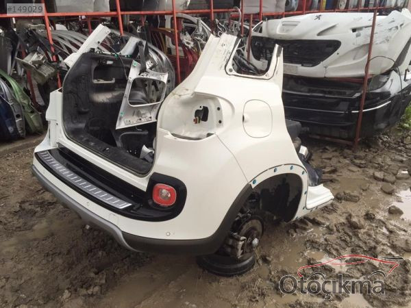FİAT 500L SAĞ ARKA ÇAMURLUK