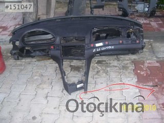 E46 COMPACT 3 SERİSİ TORPİDO BMW ÇIKMA PARÇA 