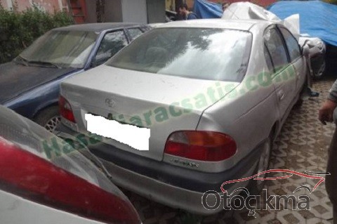 2000 MODEL TOYOTA AVENSİS ÇIKMA SAĞ ÖN KAPI