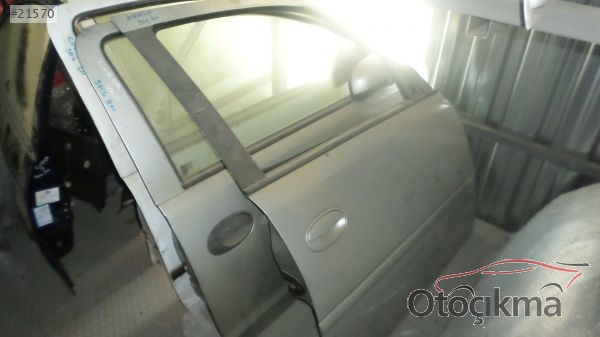 Opel Meriva sağ ön kapı çıkma