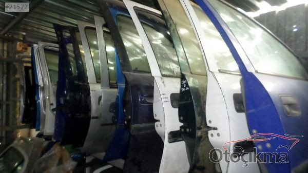 Opel Corsa B sağ ön kapı çıkma