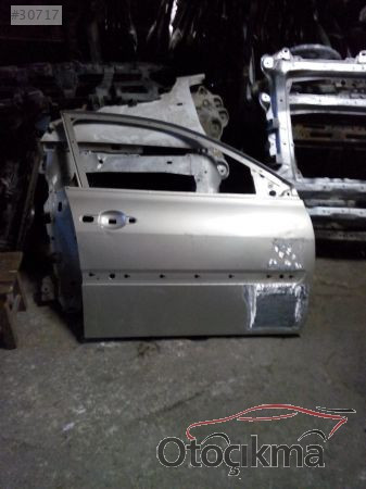 ÇIKMA MEGAN 2 SAĞ ÖN KAPI 