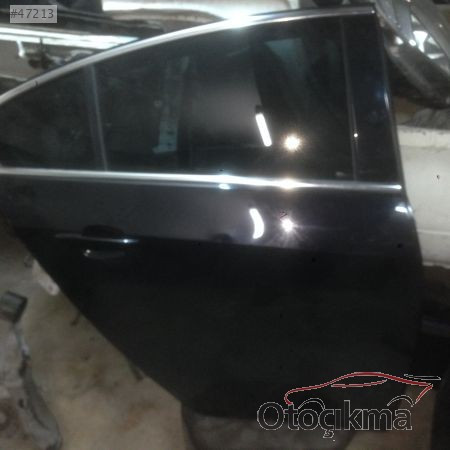 OPEL İNSİGNİA A SAĞ ARKA KAPI DOLU SÖKME HATASIZ ORJİNAL