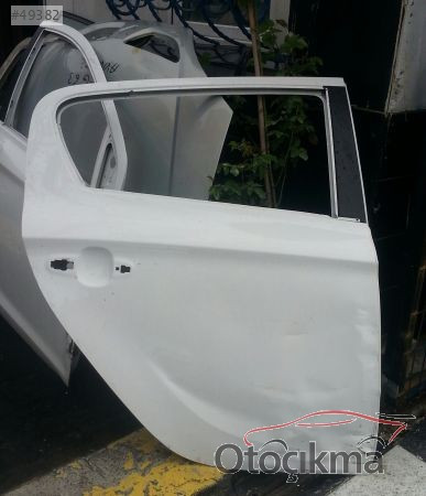 hyundai i20 cıkma sag arka kapı