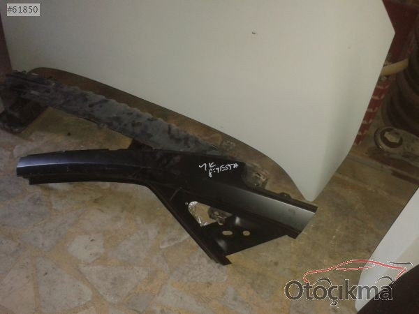 FORD FİESTA SOL ARKA ÜST OMUZ SACI ORJİNAL