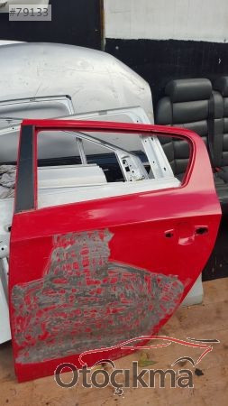 hyundai i20 çıkma sol arka kapı