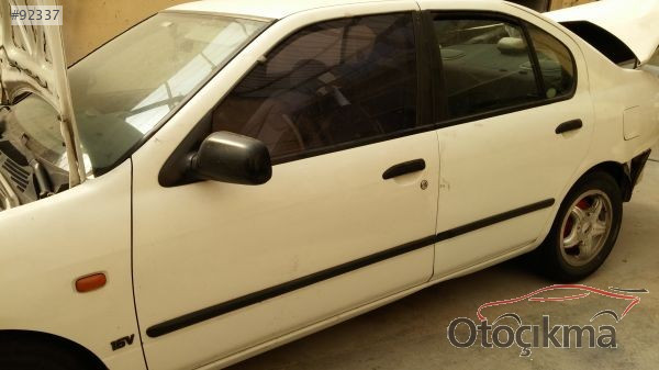 nissan primera  sol ön kapı