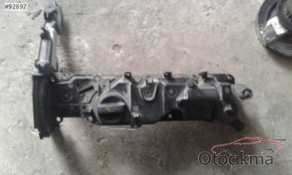 Ford focus 3 motor üst kapağı