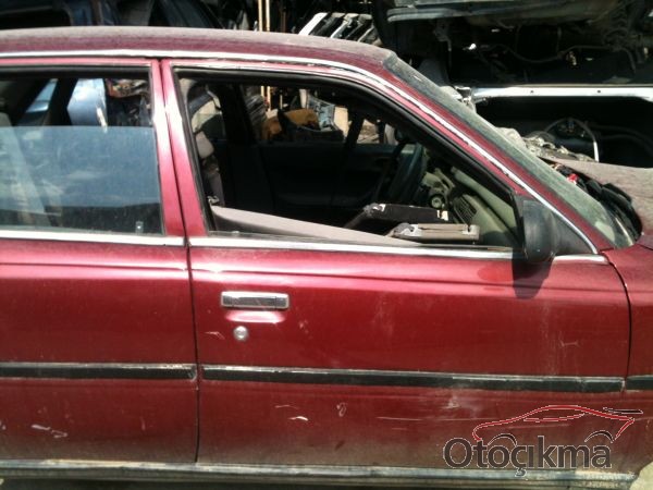 TOYOTA CAMRY ÇIKMA SAĞ ÖN KAPI