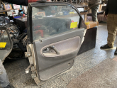 MAZDA 626 SAĞ ARKA KAPI DÖŞEMESİ 1993-1998 MODEL BALON KASA