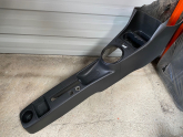 SKODA FABİA ORTA VİTES KONSOLU 5j0863241