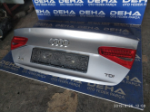 Audi A4 2014 çıkma orjinal hatasız bagaj kapağı