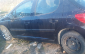 2009 peugeot 207 1.4 benzinli çıkma sol yan panel