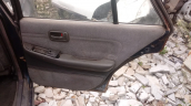 Toyoto cresida sag arka kapı döşemesi