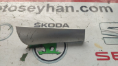 8200697735 renault symbol gösterge paneli kapağı sol