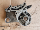 AUDİ A4 EKSANTRİK BRAKETİ 2.0 TSİ 06H103166G