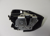BMW F10 F20 F30 E60 E84 11-17  KAPI KİLİDİ SAĞ ÖN 7229458