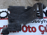 8V3863896C audi a3 2019 sağ arka bagaj ses yalıtım keçesi