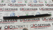 1M0839471B seat leon 2004 arka sağ kapı iç cam sıyırıcı fiti