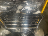 Çıkma Hyundai tucson ön panjur orjinal