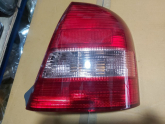 MAZDA 323  SEDAN 2001-2003 SAĞ STOP LAMBASI