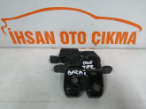 Dacia duster bagaj kapağı kilidi orijinal