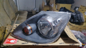 FORD FİESTA 2004-2008 ÖN SOL FAR ÇELİKLER OTO ÇIKMA