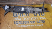 Audi Q7 Ön Cam Izgarası Hatasız Orjinal Çıkma
