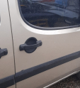 2011 fiat doblo 1.3 çıkma sağ ön kapı kolu