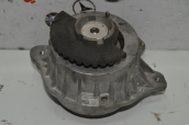 MERCEDES E SERİSİ A213 W213 SOL ÖN MOTOR KULAĞI